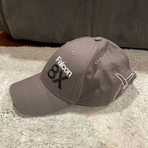 Dassault Falcon 8X Hat